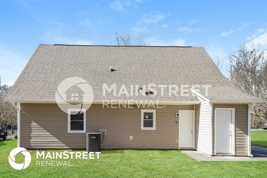 Building Photo - 3509 Cedar Post Rd