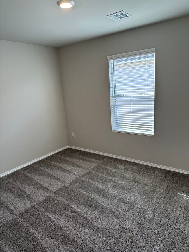 Building Photo - Make Morgan Glen Home! Preleasing This Three-Bedroom, Two-Bath Beauty Now