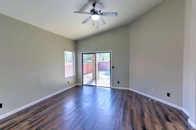 Building Photo - Rancho Sahuarita