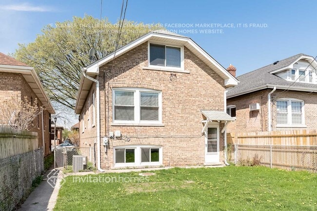 Building Photo - 2423 Wesley Ave