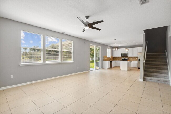 Building Photo - 12677 Pine Marsh Way