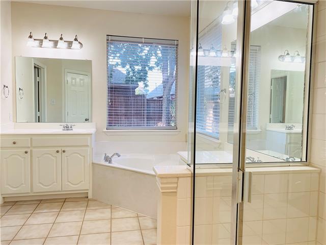 Building Photo - 1505 Somerset Dr