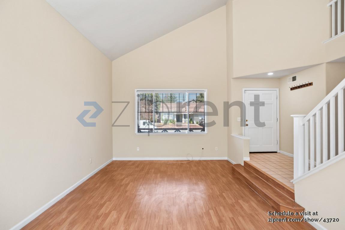 Building Photo - 2341 Whitetail Dr
