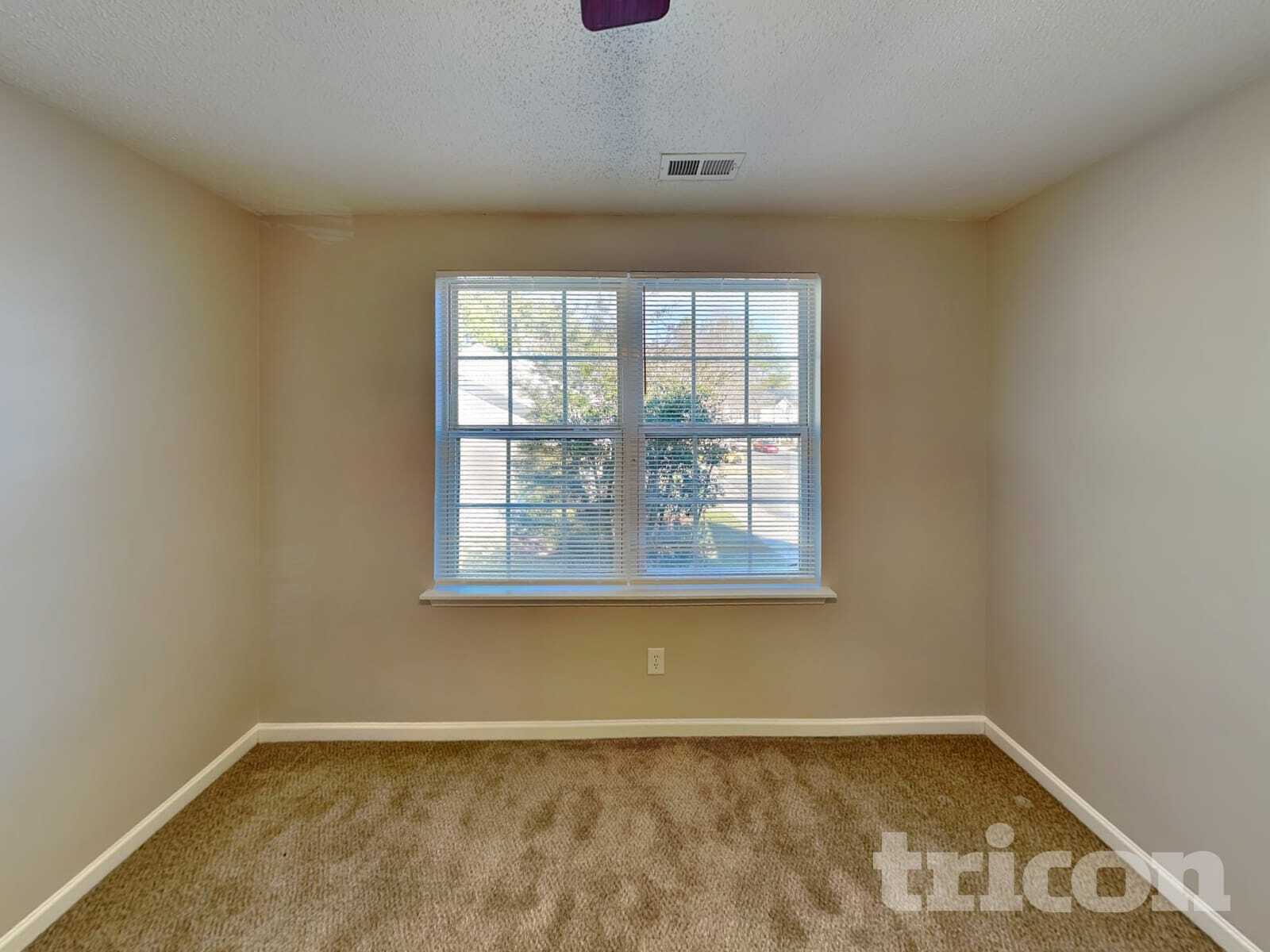 Building Photo - 12360 Hennigan Pl Ln