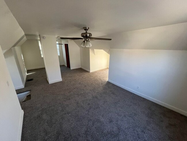 Building Photo - 2122 Jones St