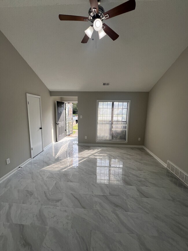 Building Photo - 6950 Hillshire Dr