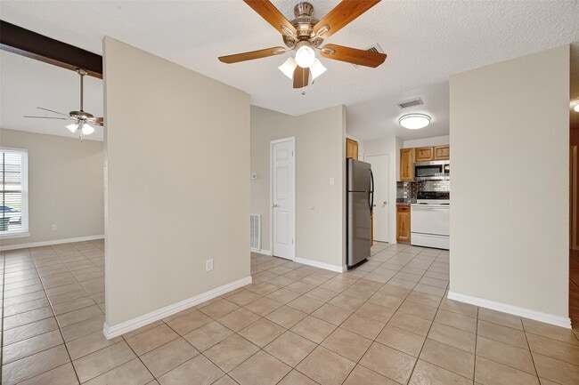 Building Photo - 6515 Morrisglen Ct