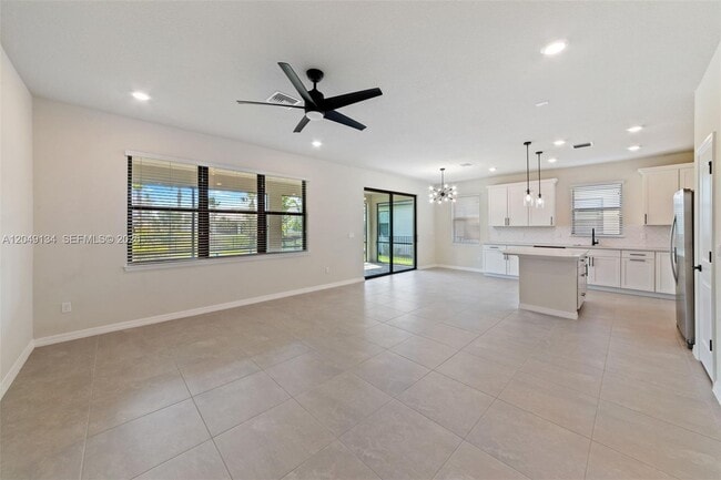 Building Photo - 4470 Waterside Dr