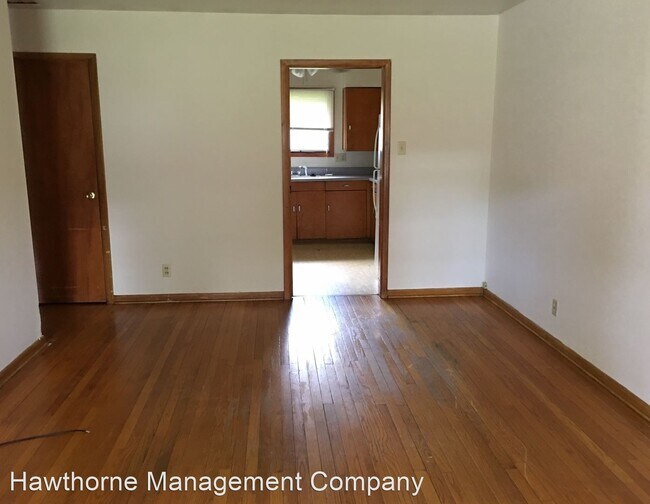 Building Photo - 2500-2502 Braemore Rd