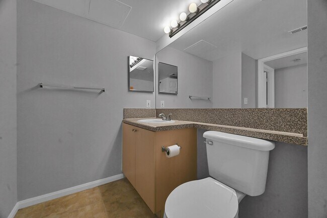 Building Photo - 3638 NW Mediterranean Ln