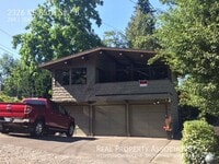 Building Photo - 2326 NE 85th St