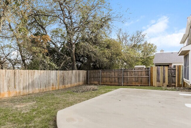 Building Photo - 8433 Asheville Ln