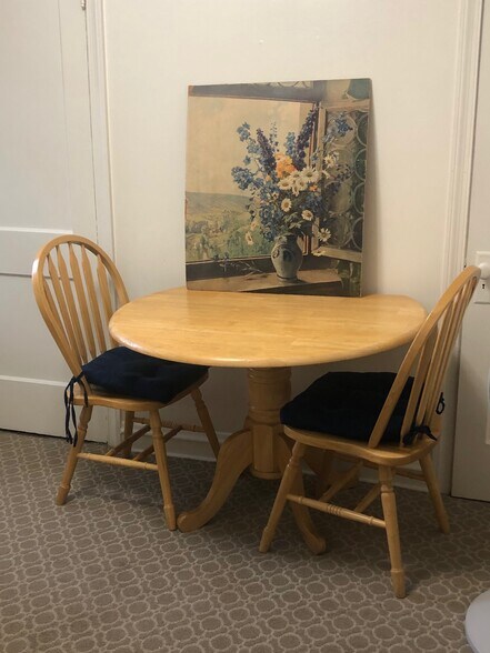 Building Photo - 2879 Ludlow Rd