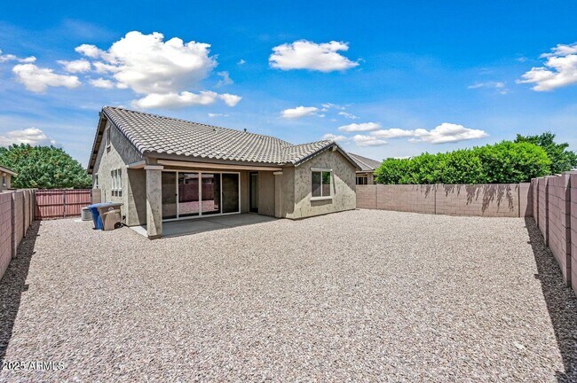 Building Photo - 20763 E Mockingbird Dr