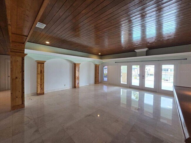 Building Photo - 3927 E Eden Roc Cir