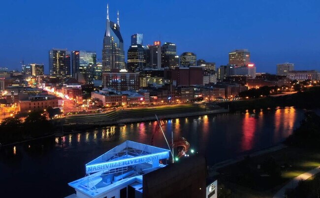 Building Photo - 1120 Argyle Ave