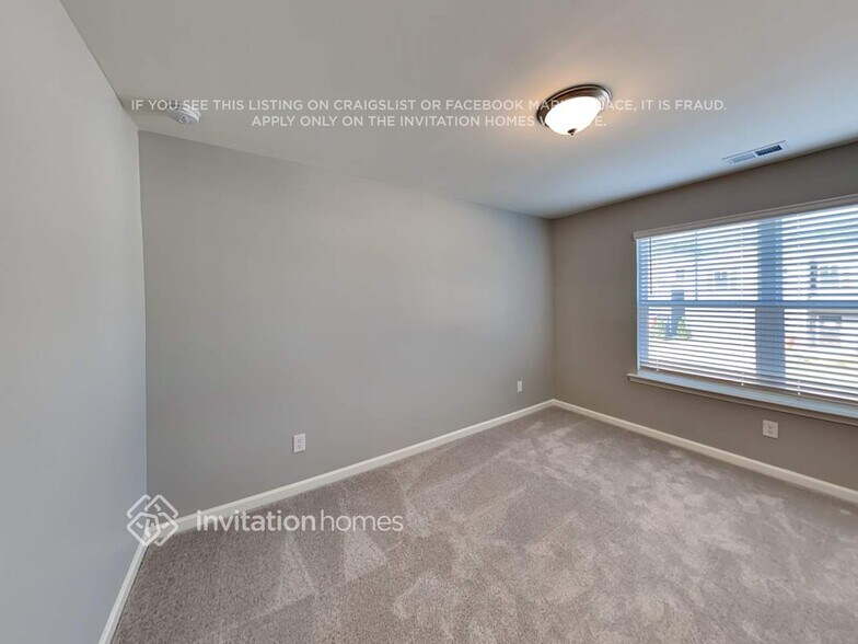 Building Photo - 187 Webster Cir