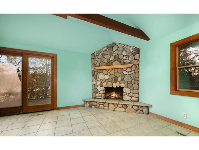 Building Photo - 10085 Scandia Trail N