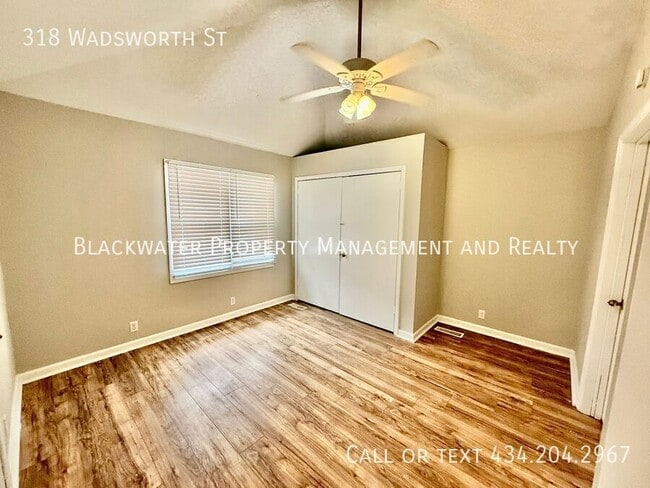 Building Photo - 318 Wadsworth St