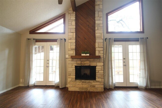 Building Photo - 1712 Cinnamon Path