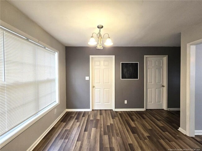 Building Photo - 5527 Rising Ridge Dr