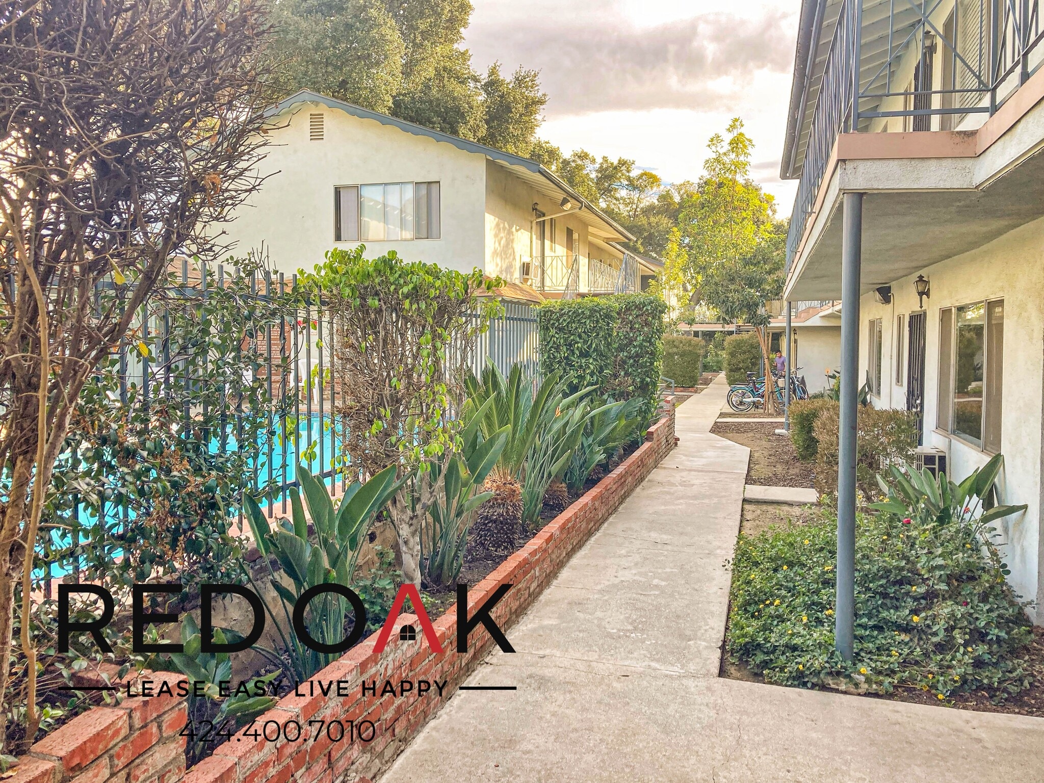 Building Photo - 630 N Cerritos Ave