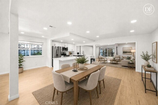 Building Photo - 13509 Destino St
