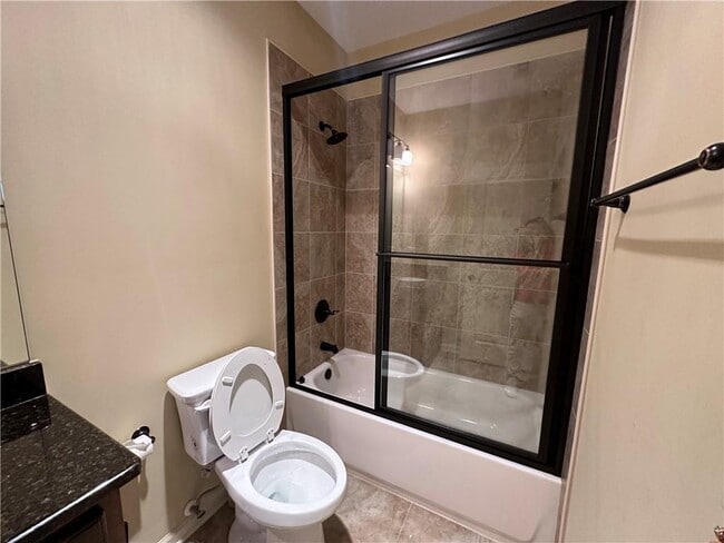 Building Photo - 510 Lake Medlock Dr