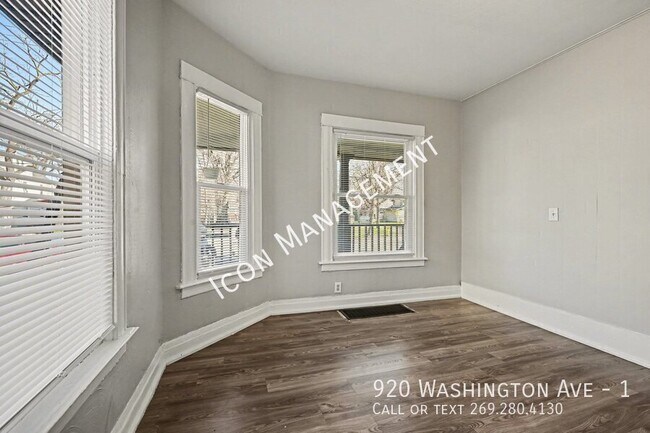 Building Photo - 920 Washington Ave