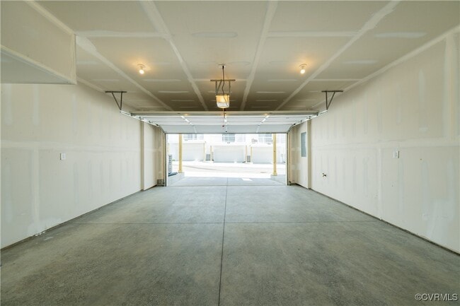 Building Photo - 15356 Oasis Sun Wy