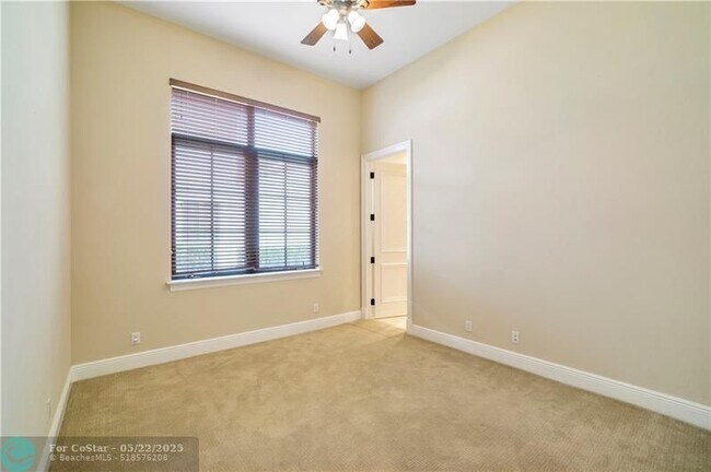 Building Photo - 9722 Clemmons St
