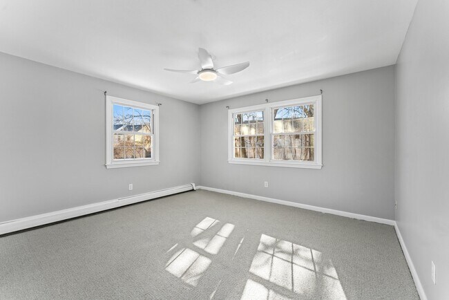 Building Photo - 82 Boylston Ln