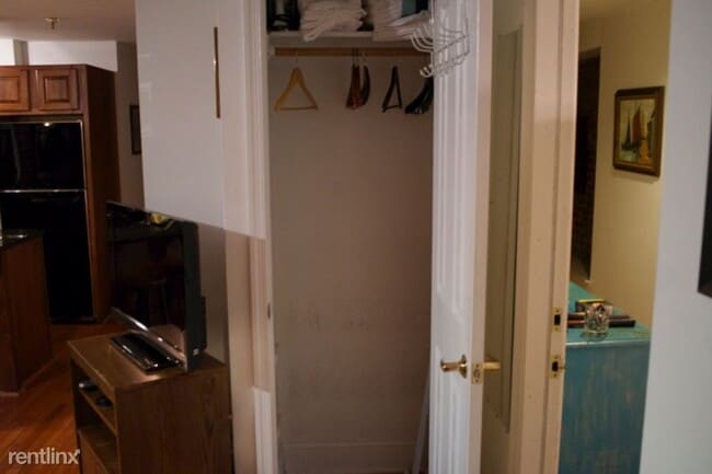 Building Photo - 1 br, 1 bath Condo - 1514 21st NW 1 Unit 1