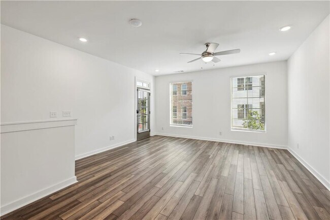 Building Photo - 432 Burton Dr