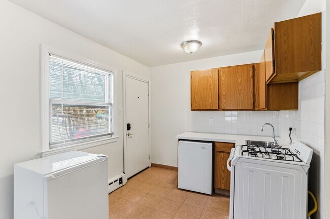 Building Photo - 1171/1173 Raymond Avenue