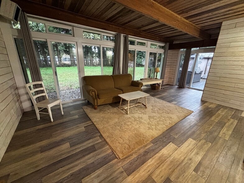 Sunroom - 6971 Rainbow Dr SE