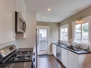 Building Photo - 4004 Arizona St