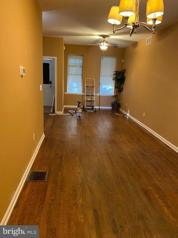 Building Photo - 607 Berkley St