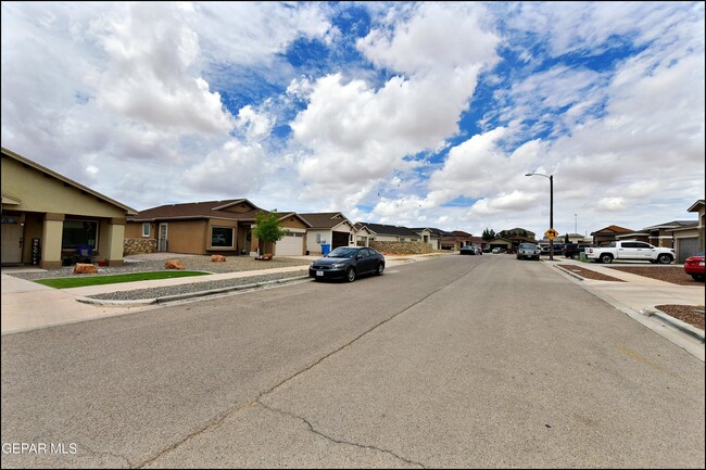 Building Photo - 872 Colbert Shapleigh Pl