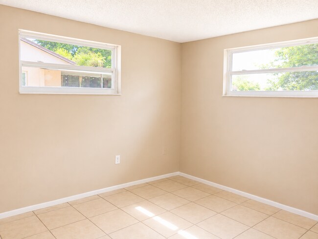 Building Photo - 11714 Paige Dr
