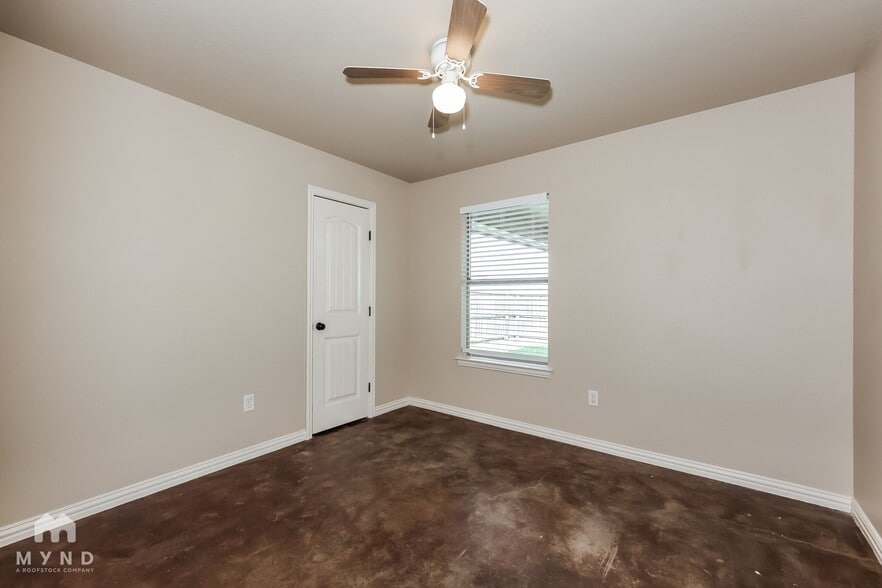 Building Photo - 118 Jolin Ln