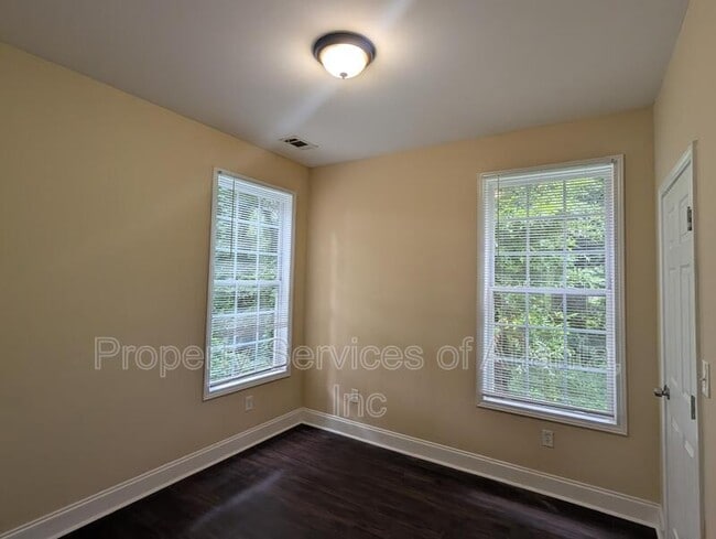 Building Photo - 1903 Chattahoochee Pl