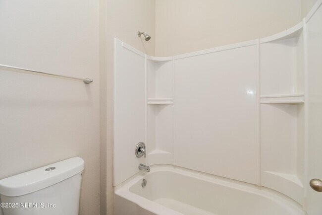 Building Photo - 5609 Village Pond Cir