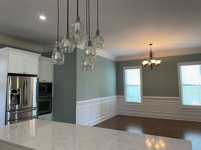 Building Photo - Fabulous Three Bedroom Home in Antiquity