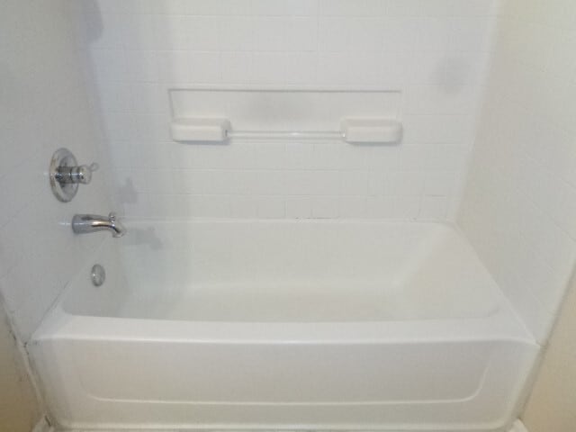 Building Photo - 7925 Silver Oak Dr