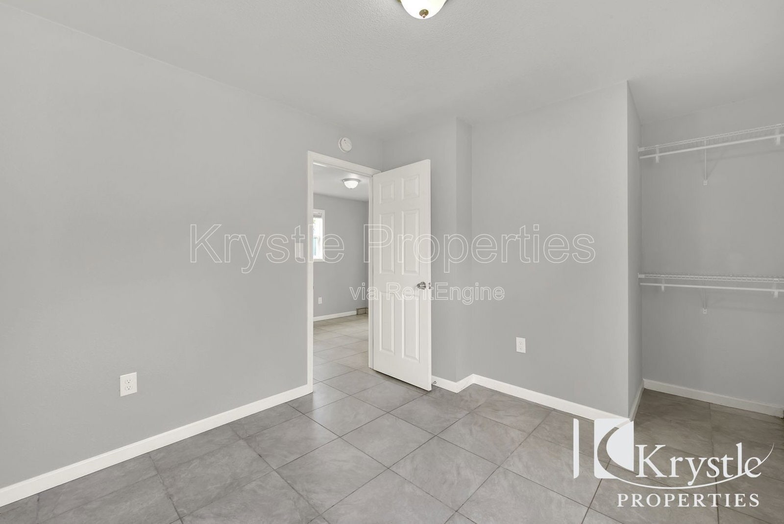 Building Photo - 714 Gateway Dr