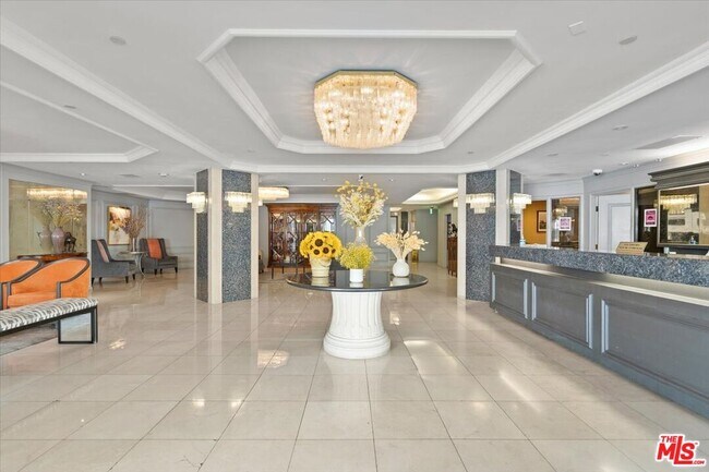 Building Photo - 10660 Wilshire Blvd