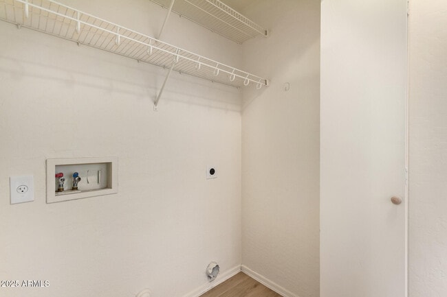 Building Photo - 11413 W Yavapai St