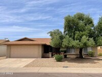 Building Photo - 10500 E Mercer Ln