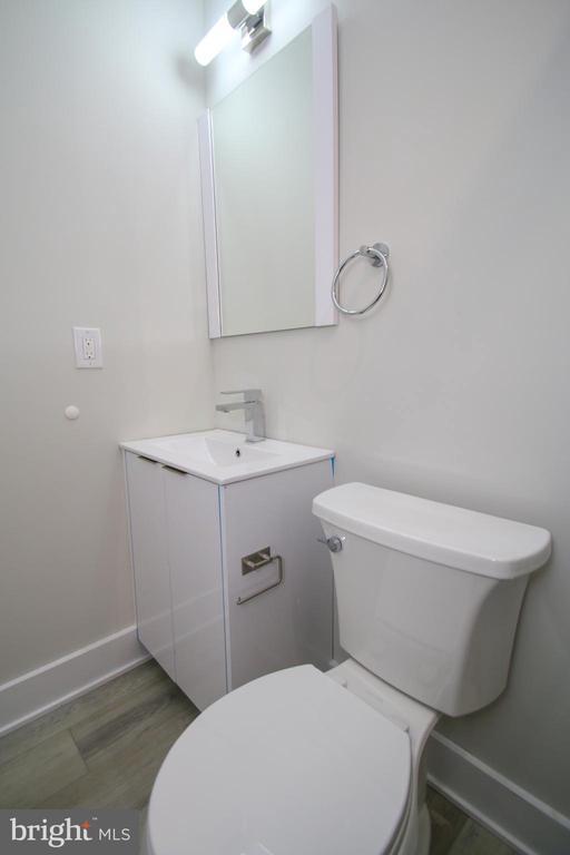 Building Photo - 3718 Haverford Ave